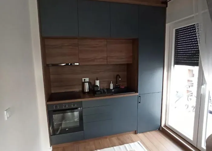 I&n Апартаменты *